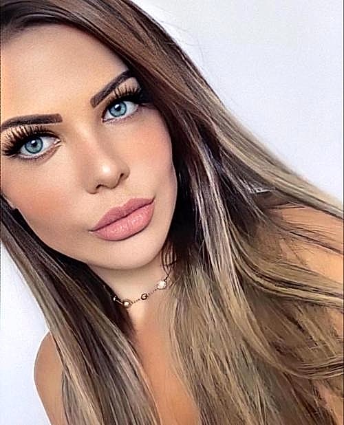 Rafaela Brazil - Dubai Escort Bayan